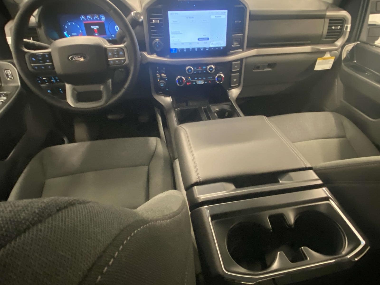 2025 Ford F-150 XLT - Photo 8