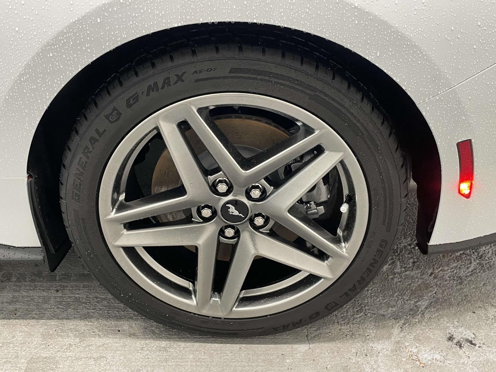 2025 Ford Mustang GT photo 3