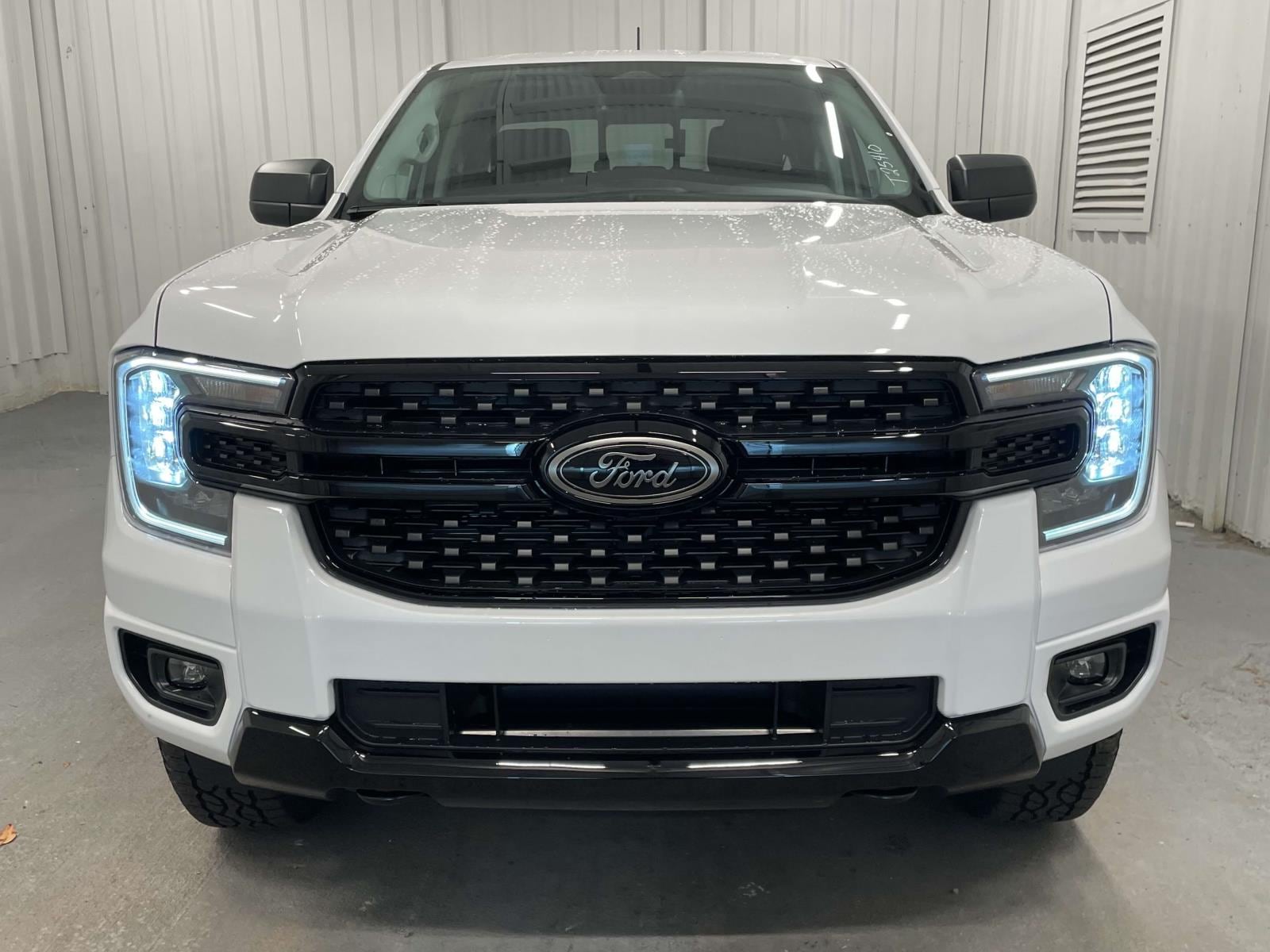 2025 Ford Ranger XLT - Photo 14