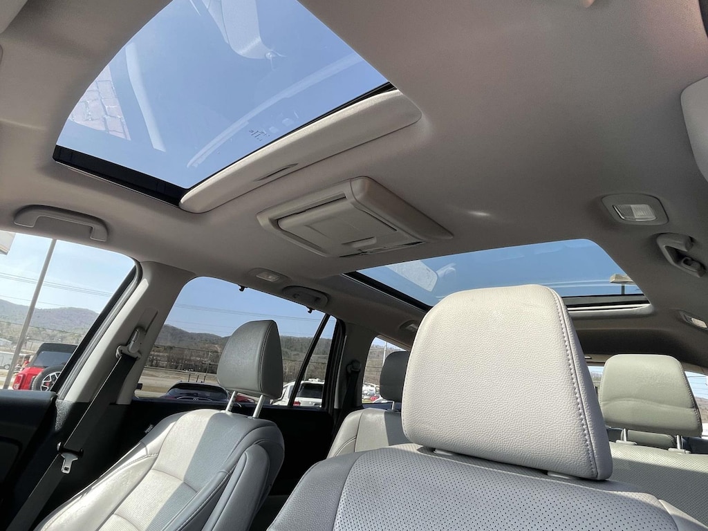 Used 2018 Honda Pilot Elite SUV