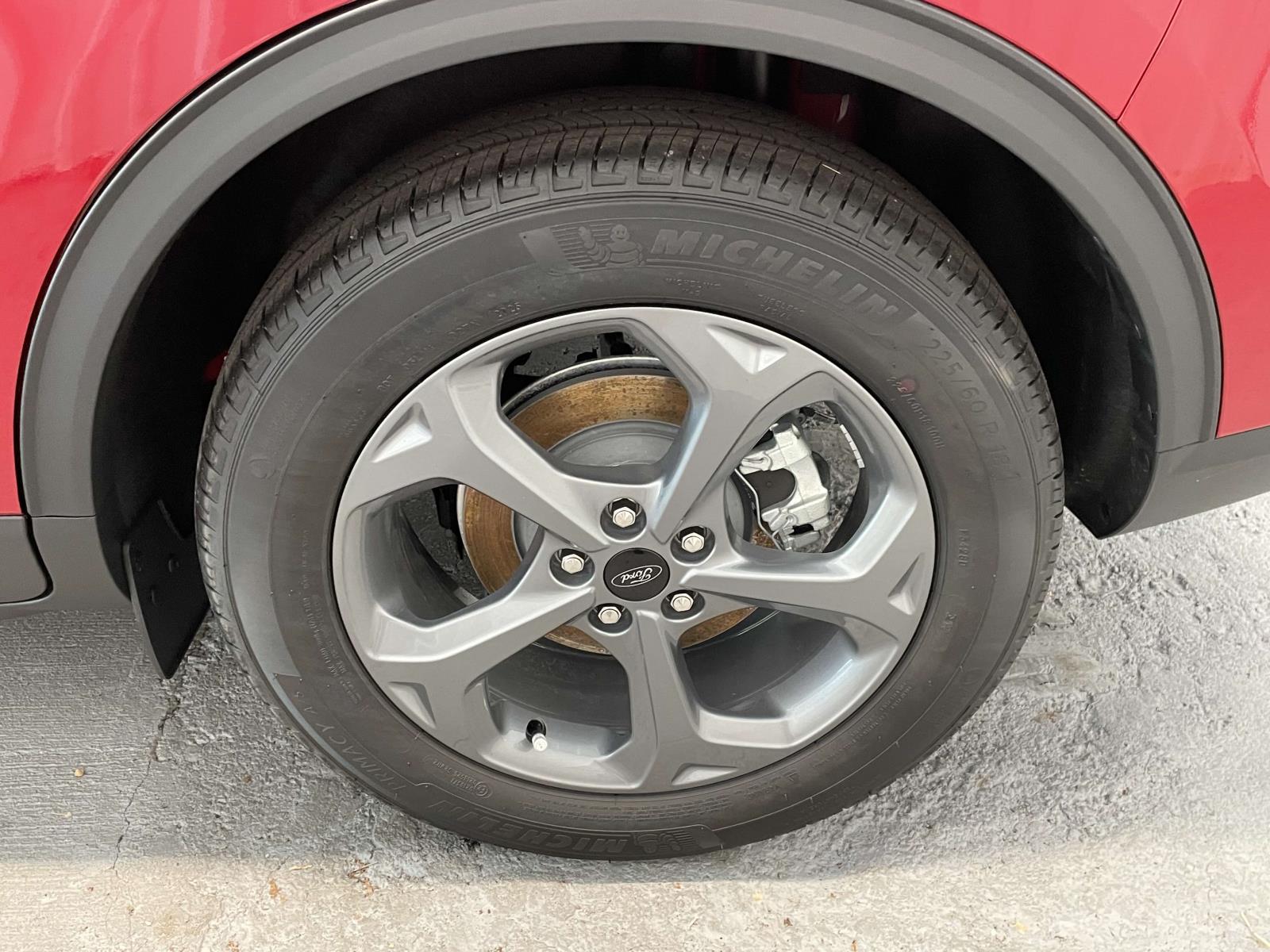 2025 Ford Escape ST-Line photo 3