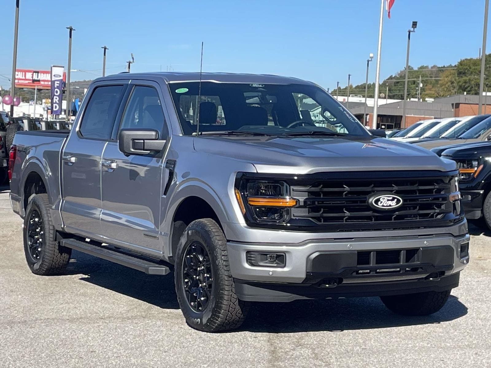 2025 Ford F-150 XLT's photo