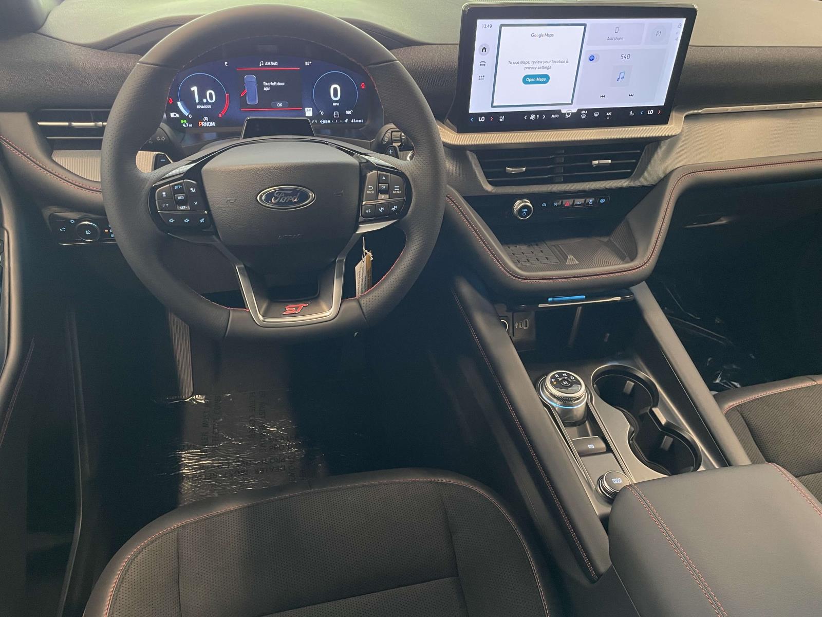 2025 Ford Explorer ST photo 2