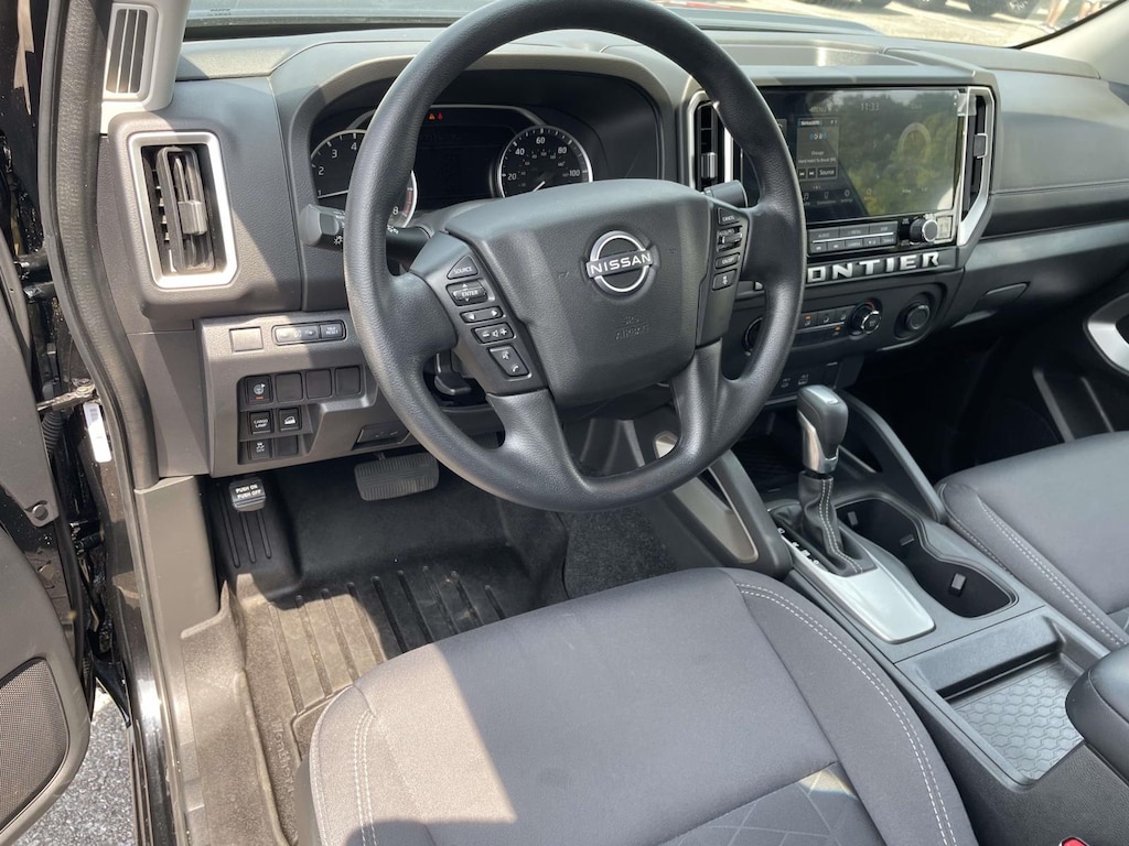 Used 2025 Nissan Frontier SV Truck