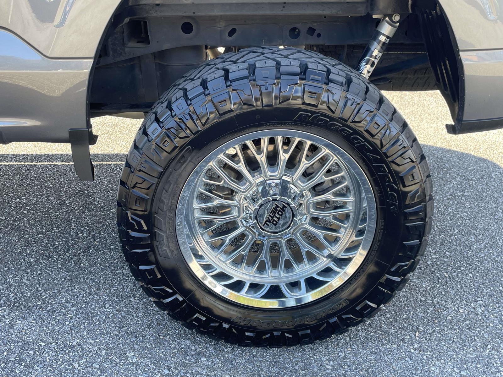 2022 Ford F-150 XLT photo 2