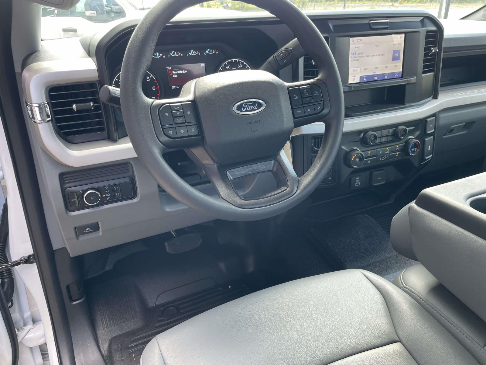 2026 Ford F-250 photo 2