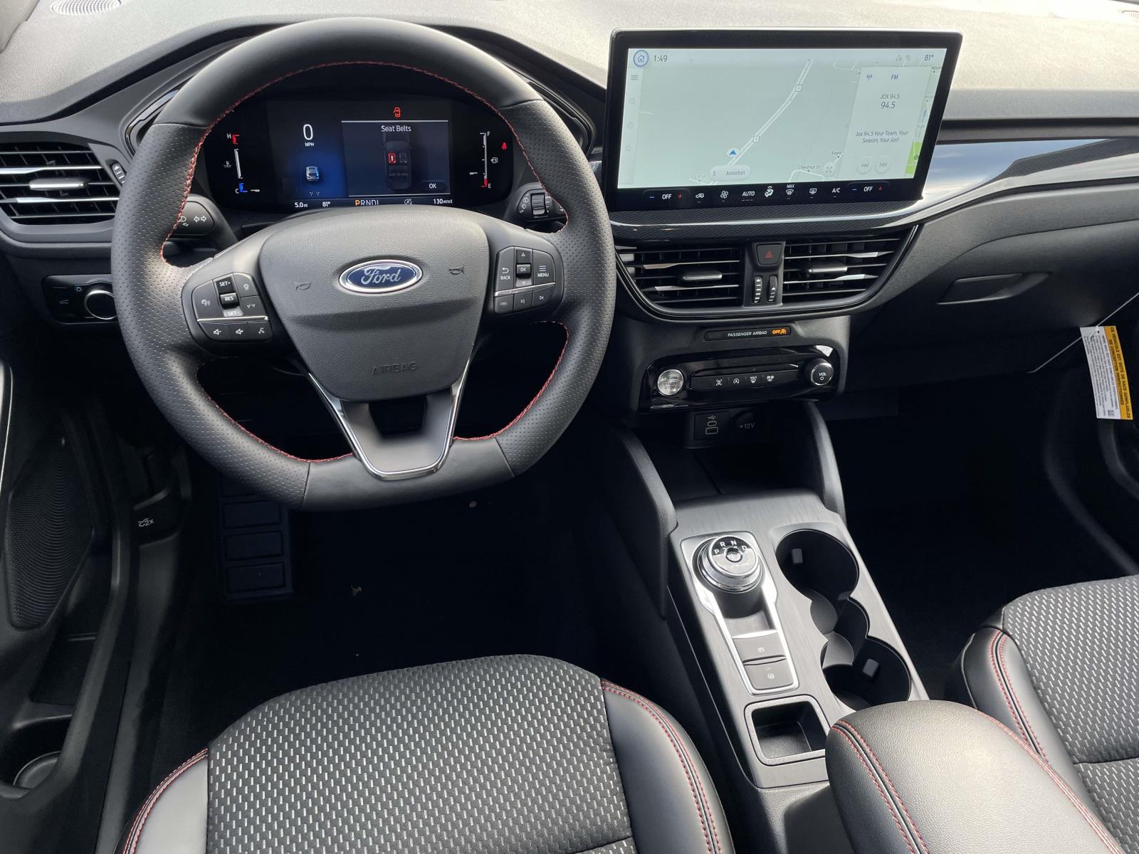 2026 Ford Escape ST-Line photo 4