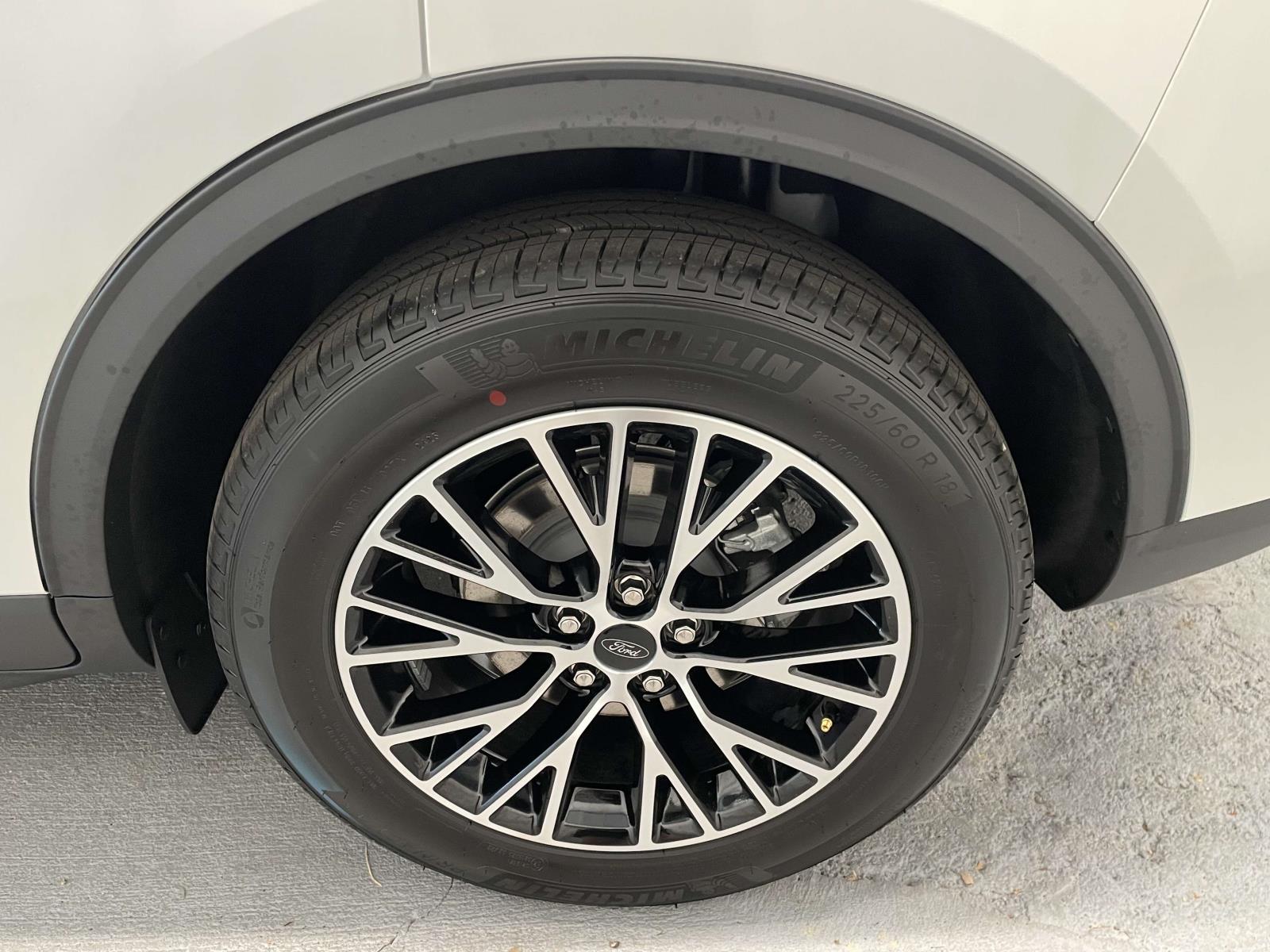 2025 Ford Escape Plug-In Hybrid Base photo 3