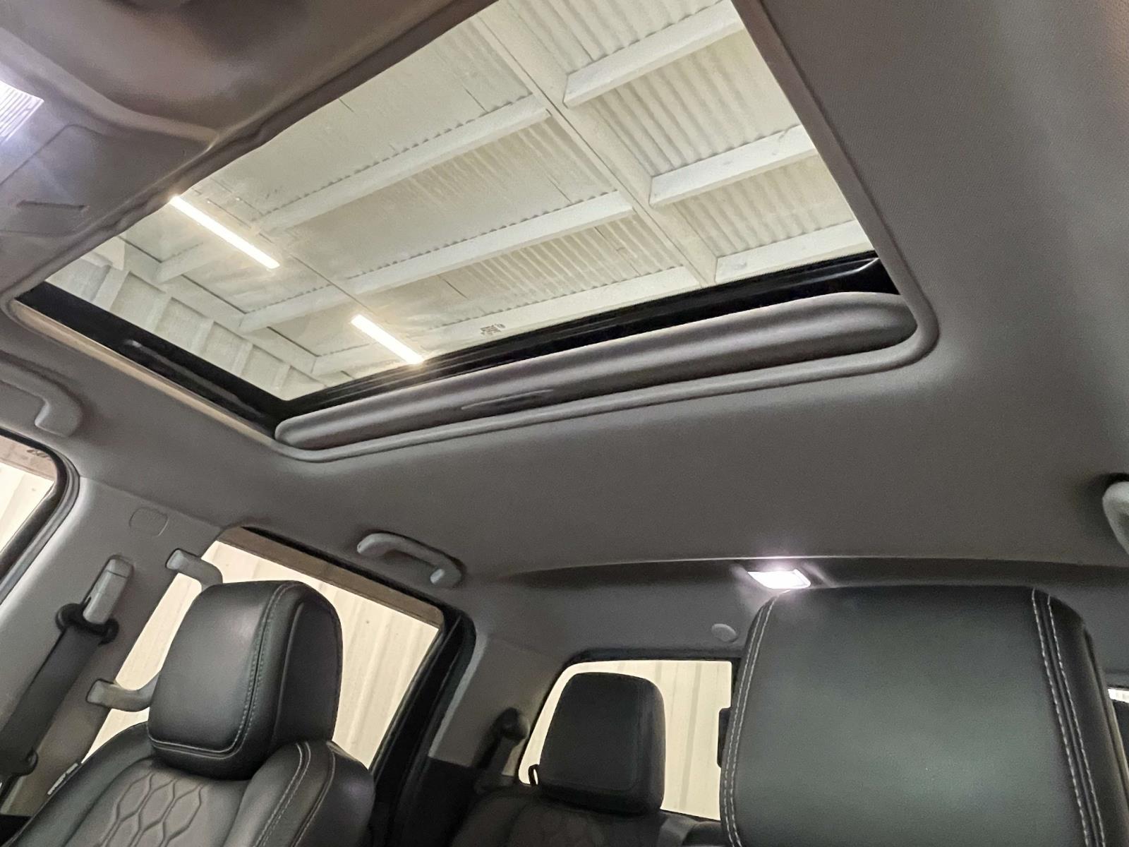 2023 Nissan Frontier SV photo 3
