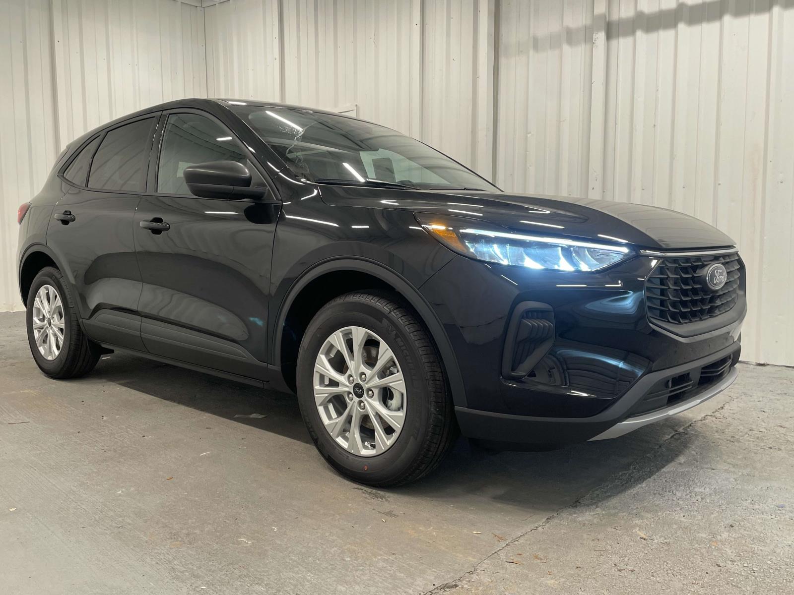 2025 Ford Escape Active photo 3