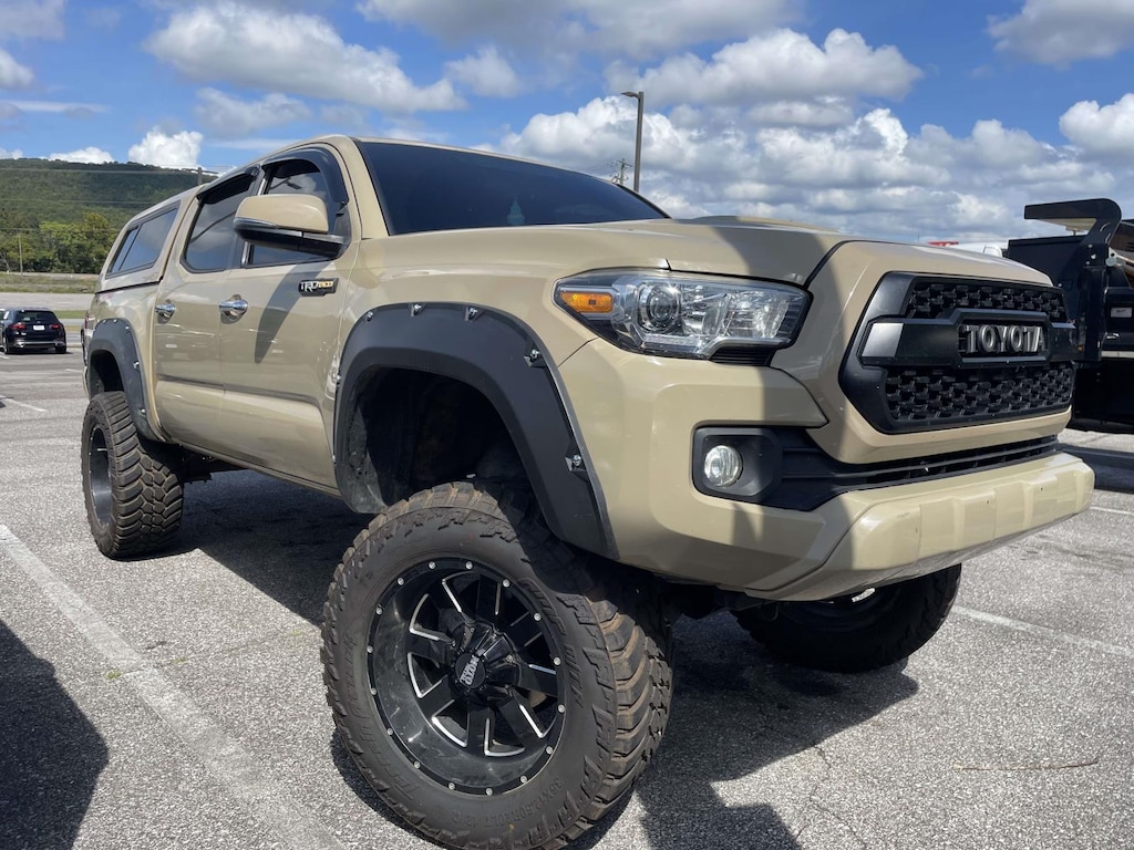 Used 2017 Toyota Tacoma TRD Sport Truck