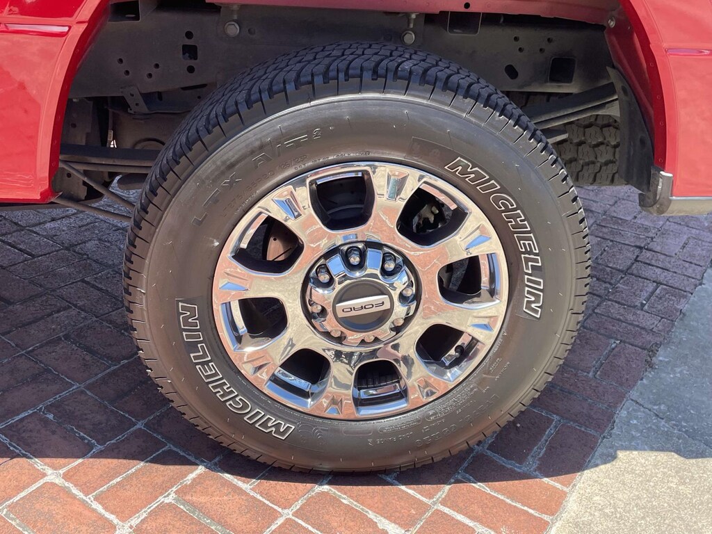 Used 2021 Ford F-250SD Lariat Truck