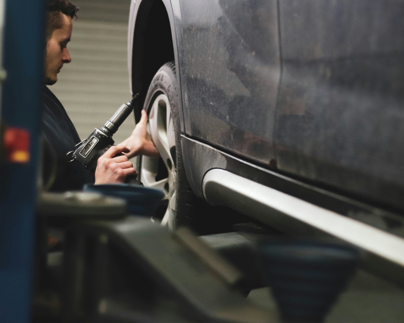 tire%20service%20stock%20cropped%20b.png
