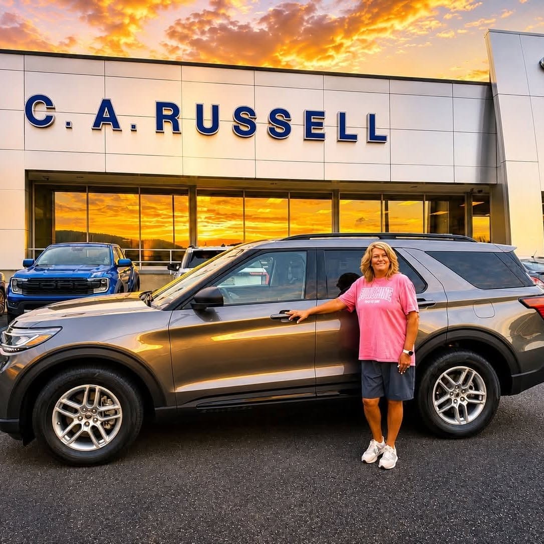 ford%20explorer%20happy%20customer.jpg