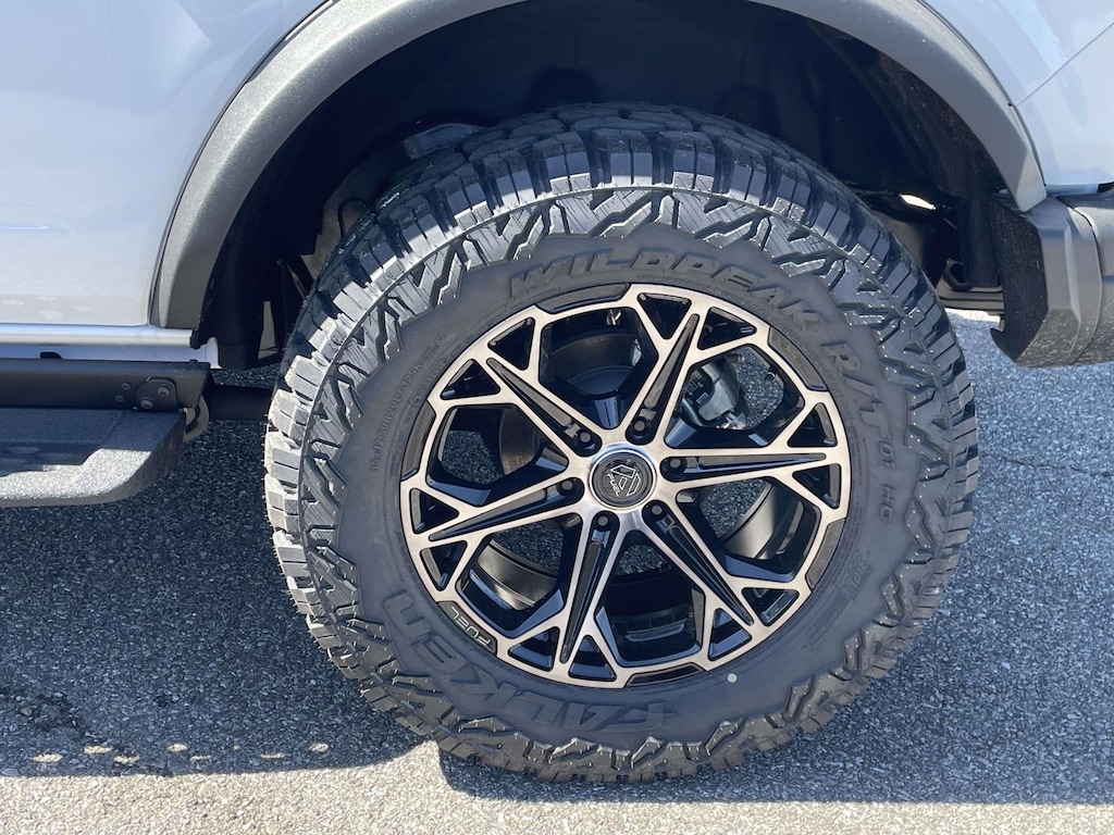 New 2025 Ford Bronco Badlands SUV