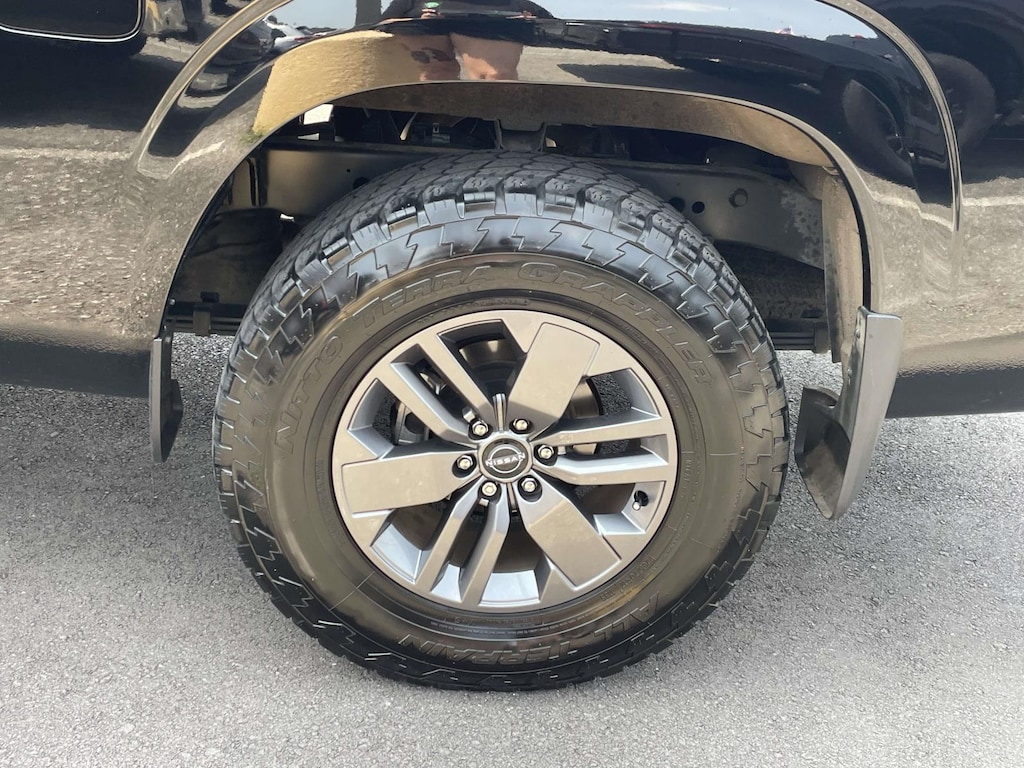 Used 2025 Nissan Frontier SV Truck