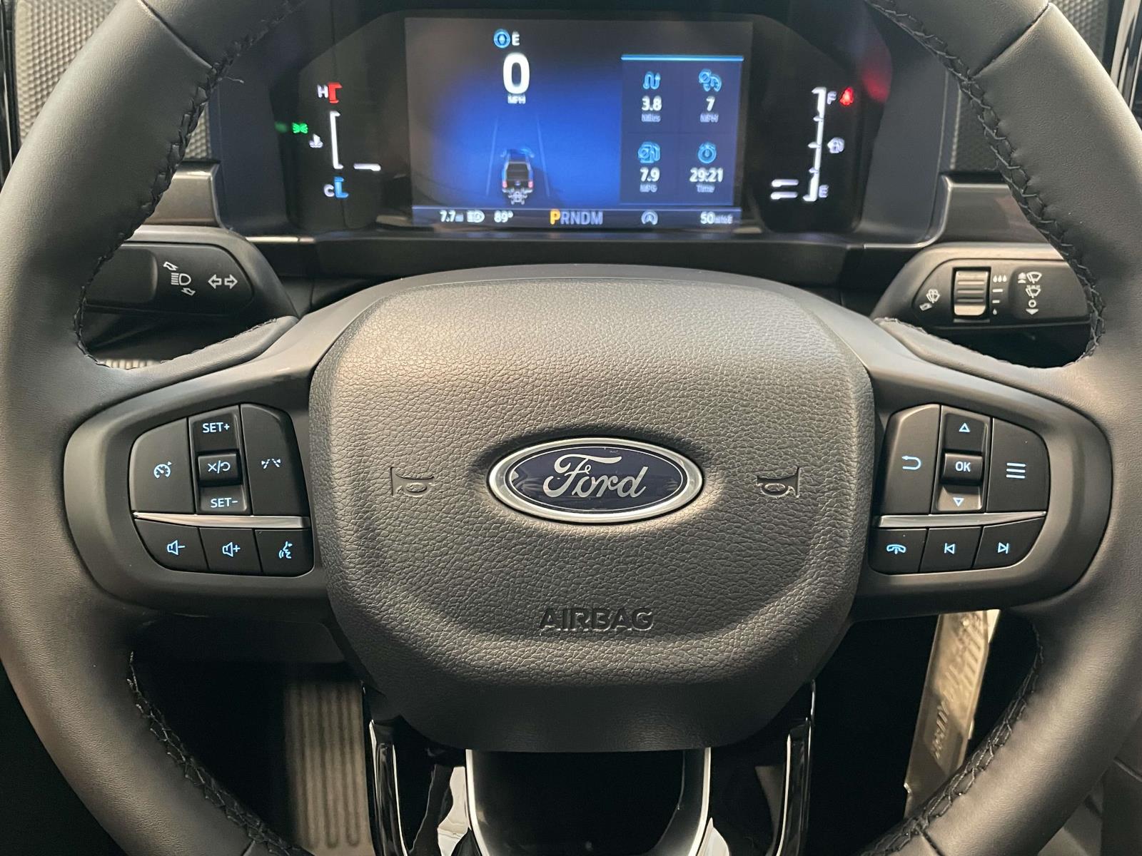 2025 Ford Ranger XLT - Photo 9