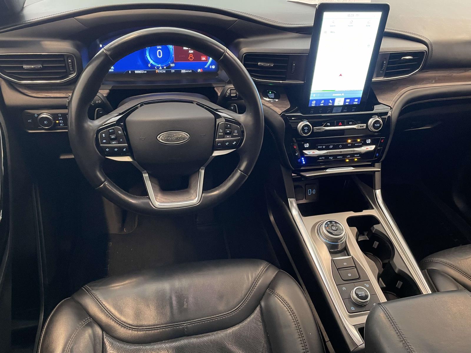 2021 Ford Explorer Platinum photo 2