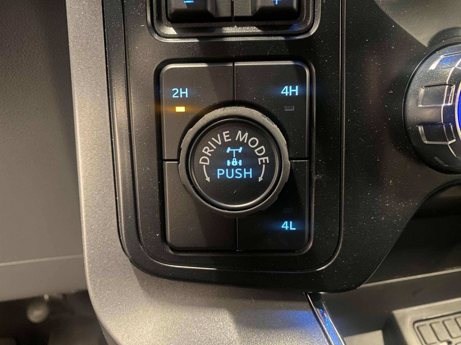 2025 Ford F-150 XLT - Photo 15