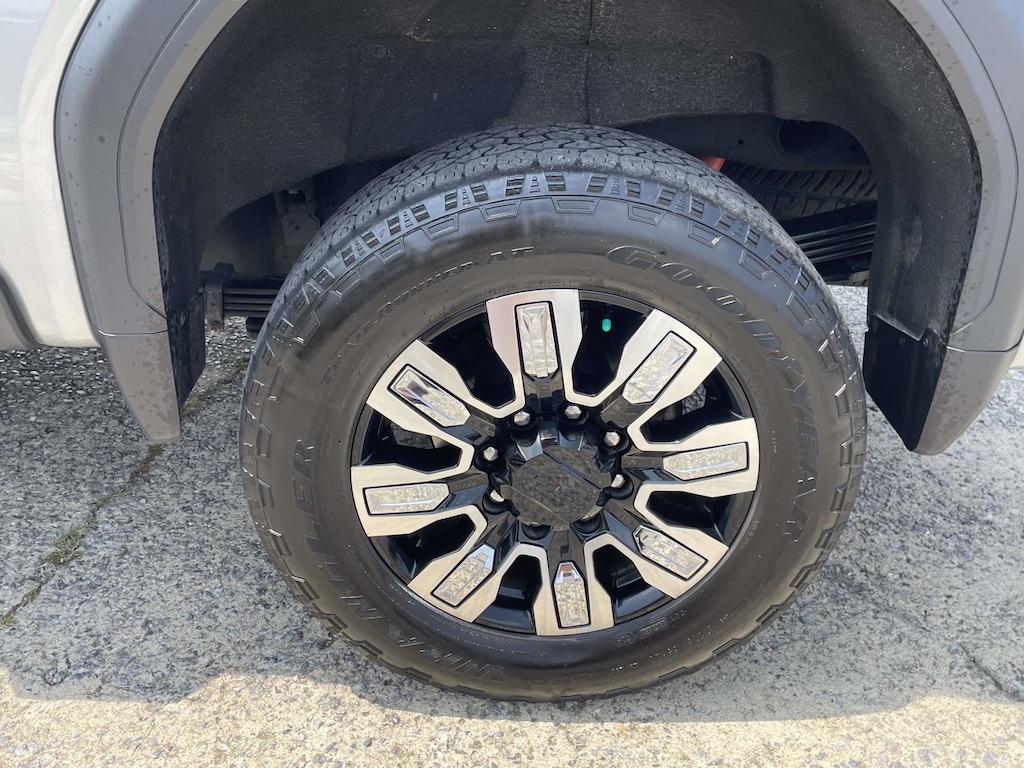 Used 2024 GMC Sierra 2500HD Denali Truck