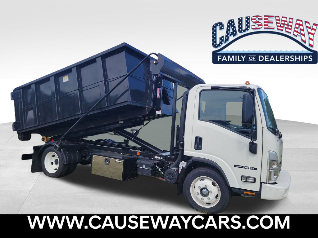 2024 Isuzu Vehicross's photo