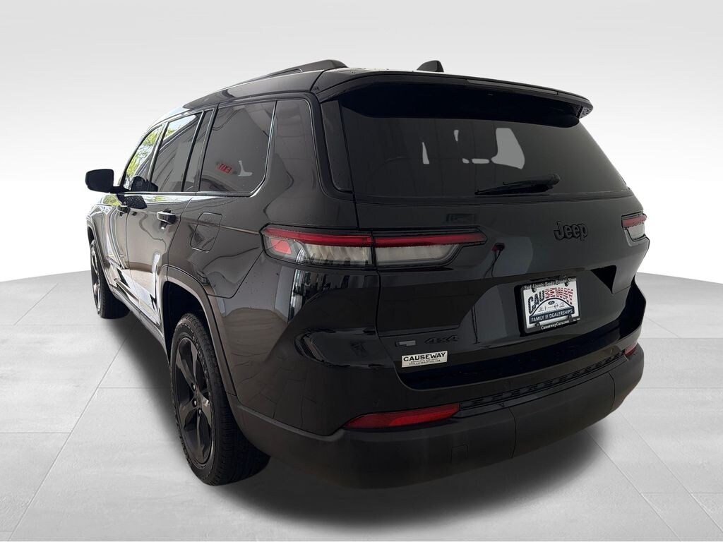 Used 2022 Jeep Grand Cherokee L Altitude SUV