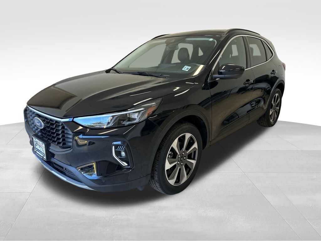 Used 2023 Ford Escape Platinum SUV