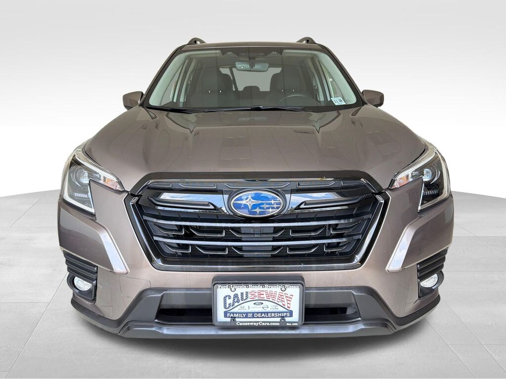 Used 2023 Subaru Forester Premium SUV