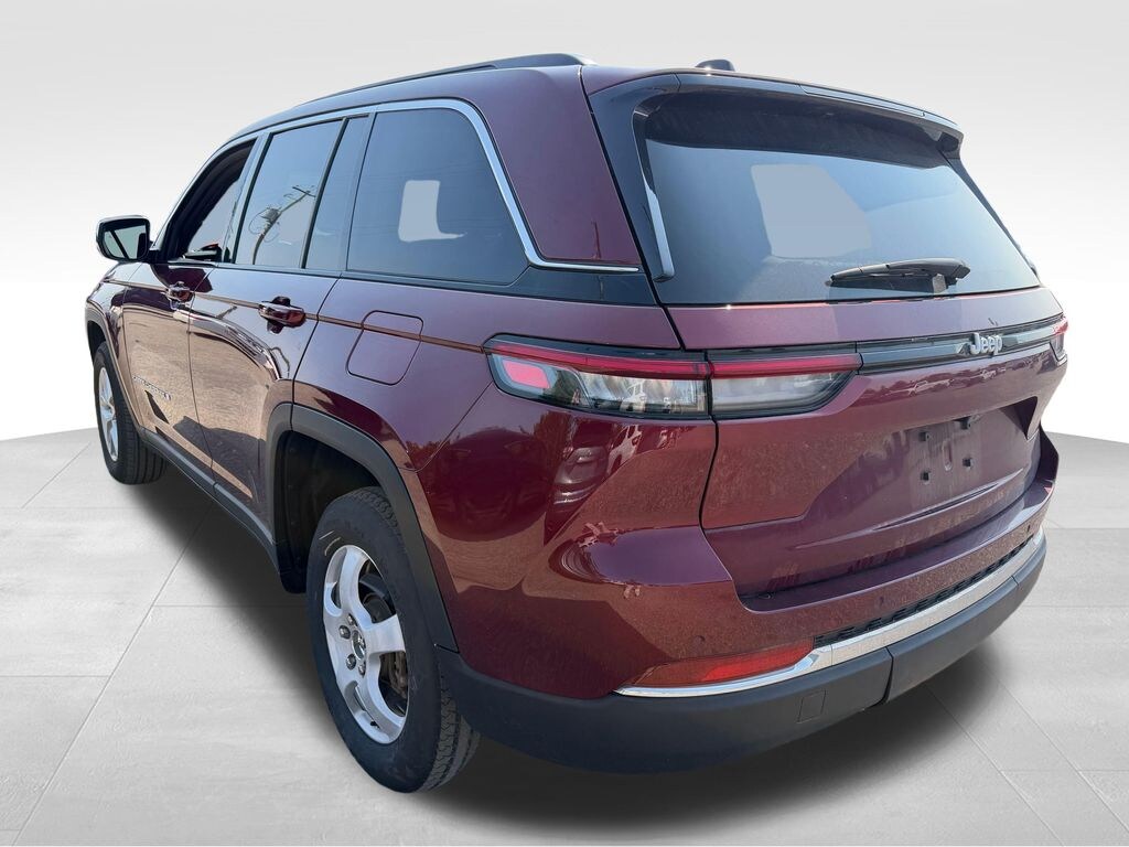 Used 2024 Jeep Grand Cherokee Laredo X SUV