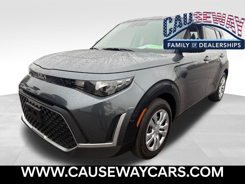 Used 2025 Kia Soul LX Hatchback