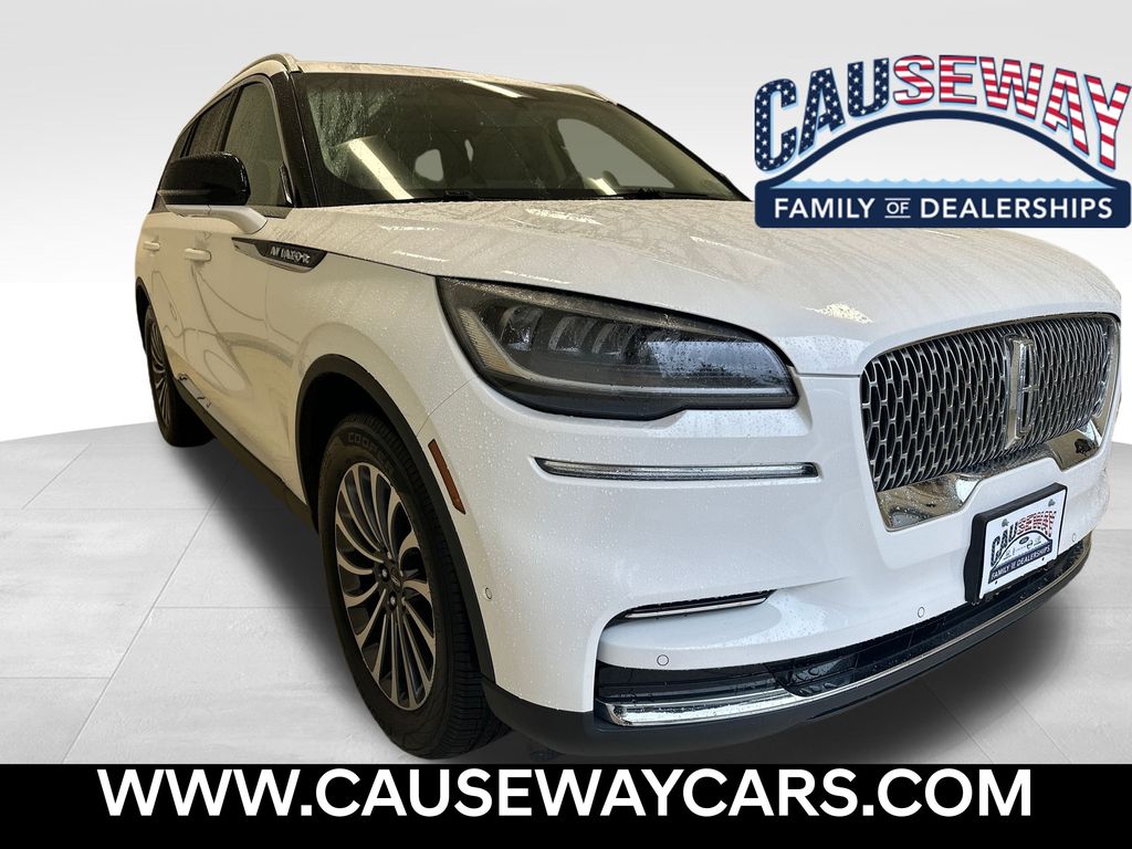 2022 Lincoln Aviator Reserve's photo