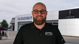 Staff member Josh from 9b124f346e83