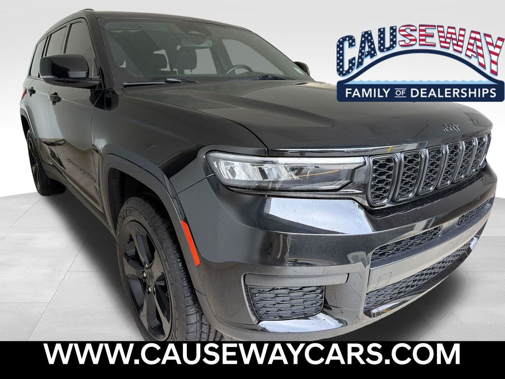 Used 2022 Jeep Grand Cherokee L Altitude SUV
