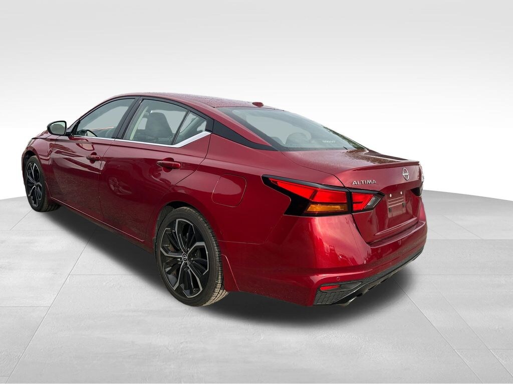 Used 2024 Nissan Altima 2.5 SR Sedan
