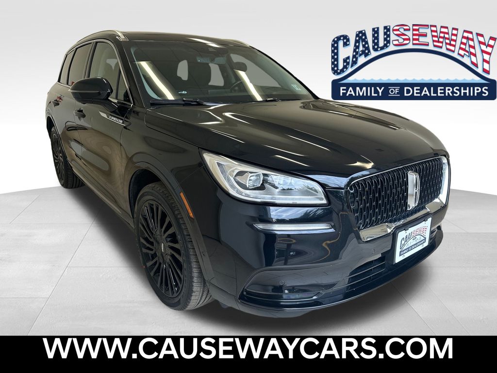 2022 Lincoln Corsair Reserve's photo