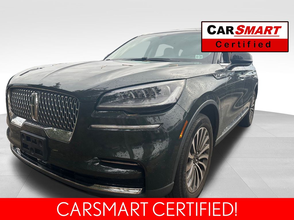 2022 Lincoln Aviator Base's photo