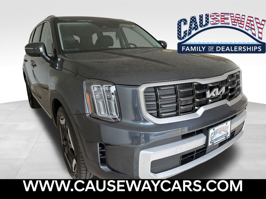 Used 2024 Kia Telluride S SUV