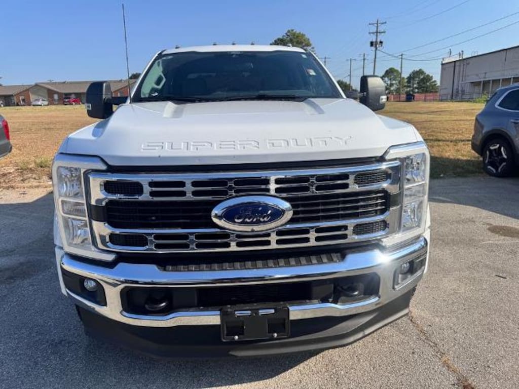 Used 2025 Ford F-450 XLT DRW Crew Cab Long Bed Truck
