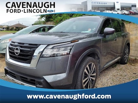 2024 Nissan Pathfinder Platinum SUV