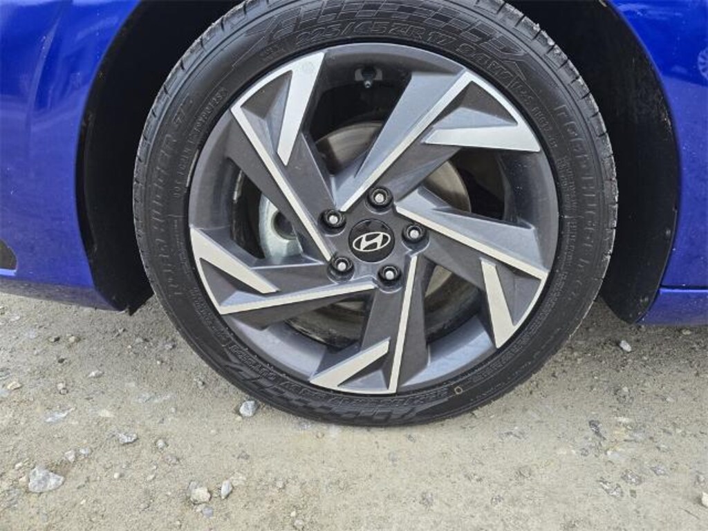 Certified 2024 Hyundai Elantra Limited SEDAN