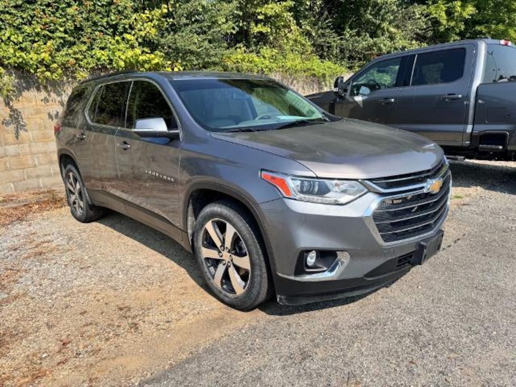 Used 2021 Chevrolet Traverse LT Leather SUV