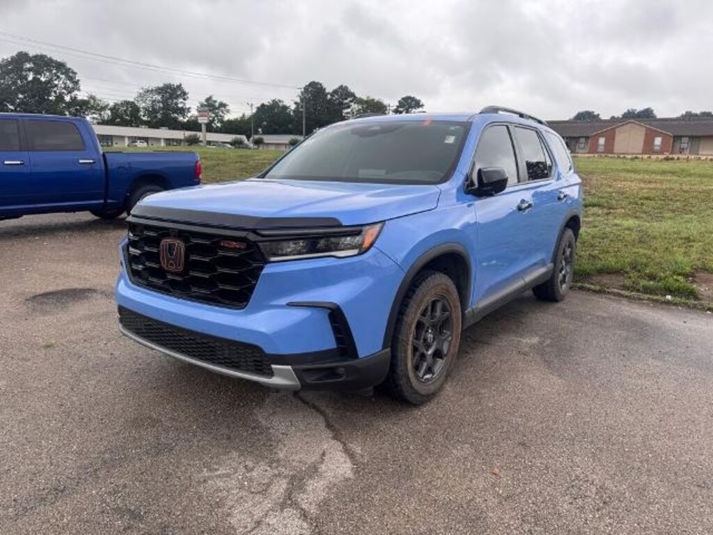Certified 2025 Honda Pilot TRAILSPORT SUV