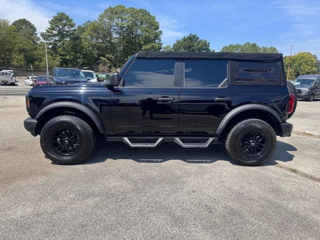 Used 2022 Ford Bronco Base SUV
