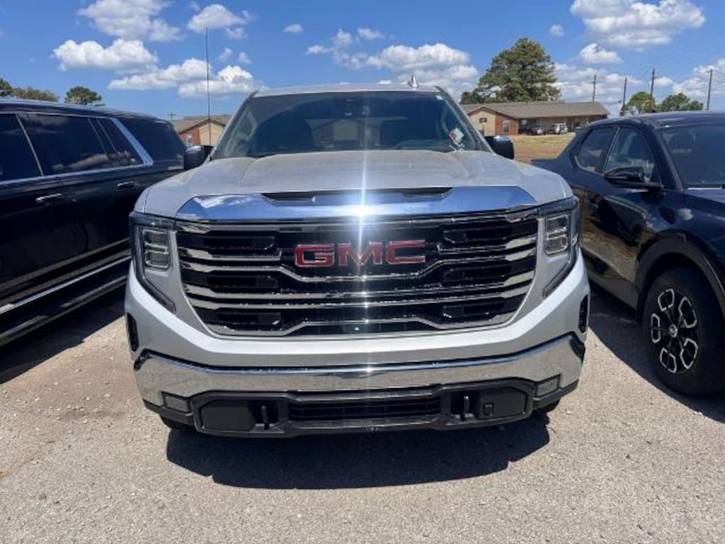 Used 2022 GMC Sierra 1500 SLT Crew Cab Short Bed Truck