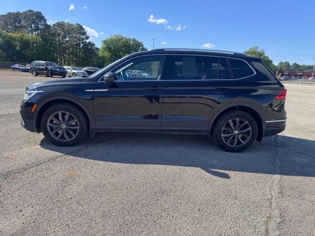 Used 2024 Volkswagen Tiguan 2.0T SE SUV
