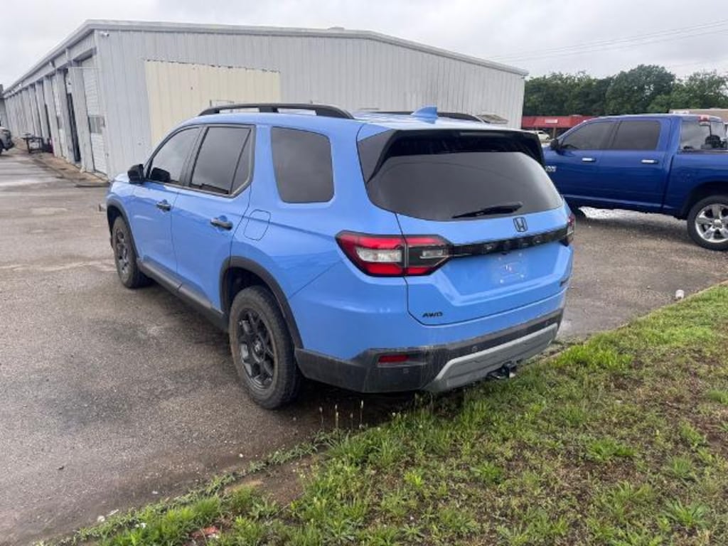 Certified 2025 Honda Pilot TRAILSPORT SUV