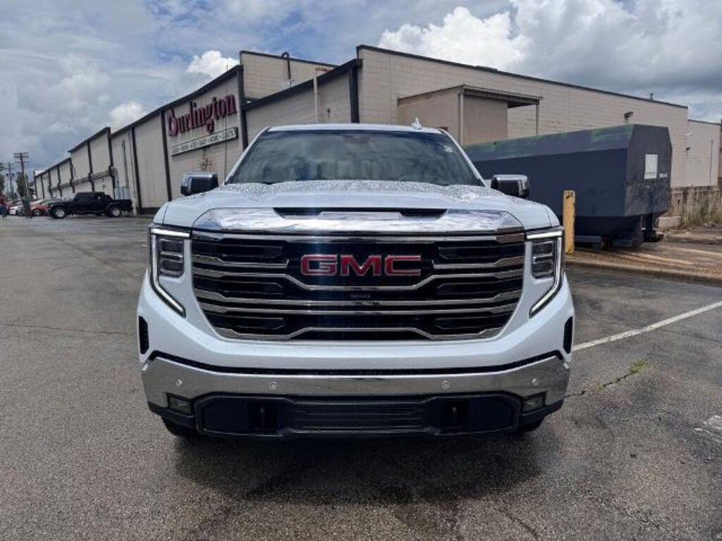Used 2026 GMC Sierra 1500 SLT Crew Cab Short Bed Truck