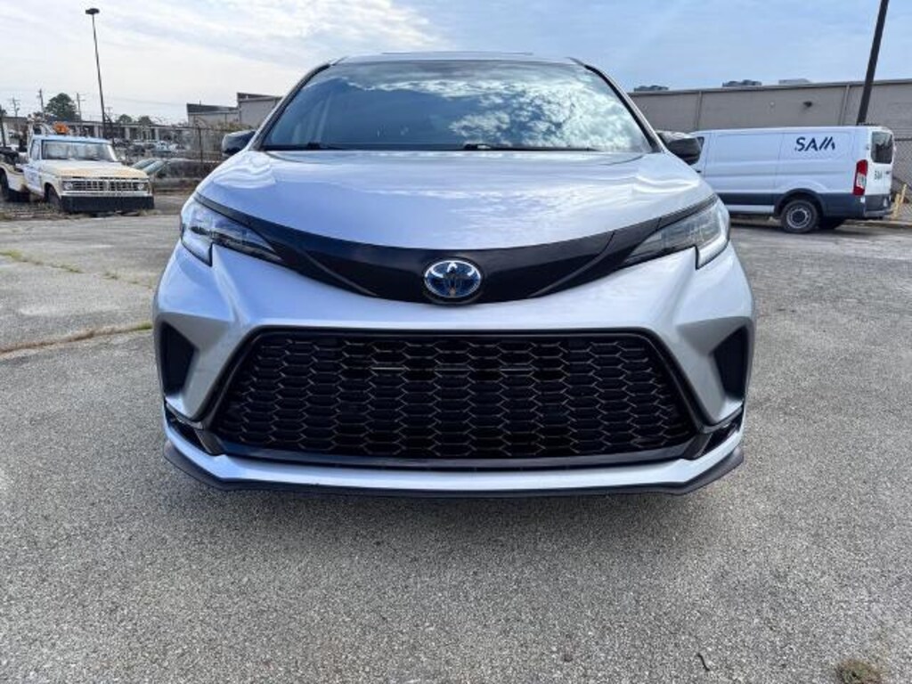 Used 2025 Toyota Sienna XSE 7 Passenger Passenger Van