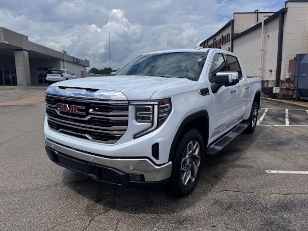 Used 2026 GMC Sierra 1500 SLT Crew Cab Short Bed Truck