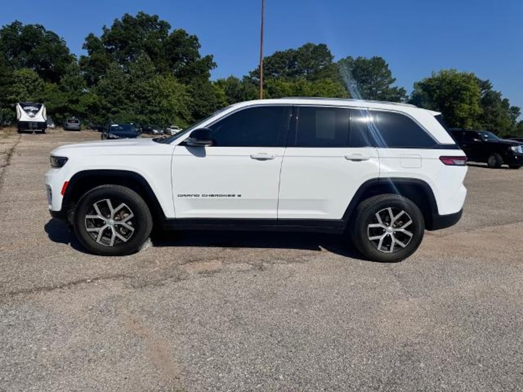 Used 2023 Jeep Grand Cherokee Limited SUV